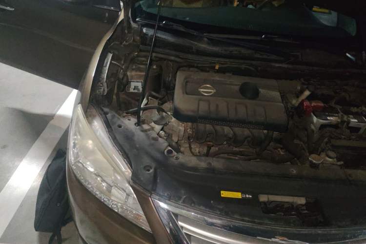 Used Nissan Sylphy 2012 1.6 XL CVT Luxury Edition Engine Bay Right