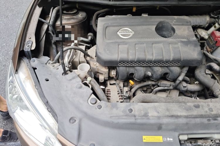 Used Nissan Sylphy 2012 1.6 XL CVT Luxury Edition Engine Bay Right