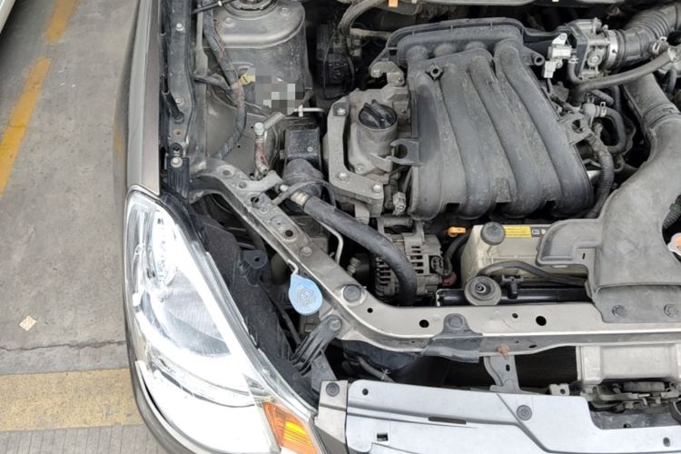Used Nissan Sylphy 2012 Classic 1.6XE Automatic Comfort Edition Engine Bay Right