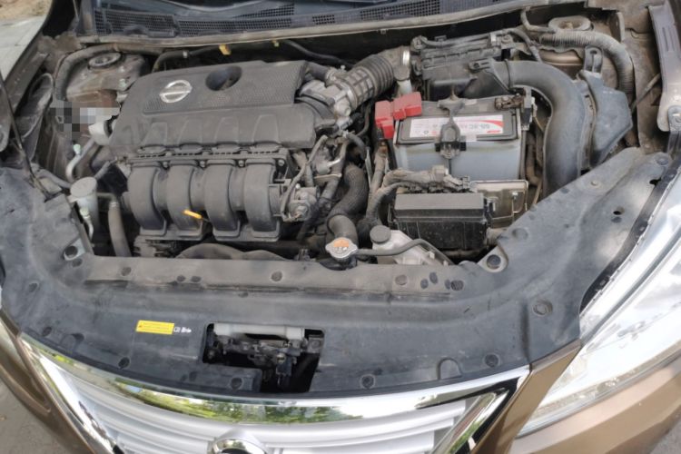 Used Nissan Sylphy 2012 1.8XL Manual Luxury Edition Engine Bay
