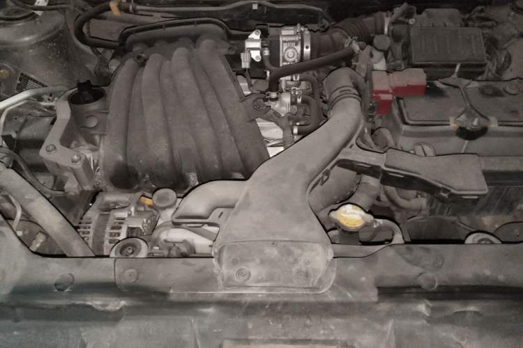 Used Nissan Sylphy 2012 Classic 1.6XE Manual Comfort Edition Engine Bay