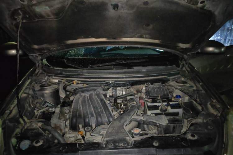 Used Nissan Sylphy 2012 Classic 1.6XE Manual Comfort Edition Engine Bay