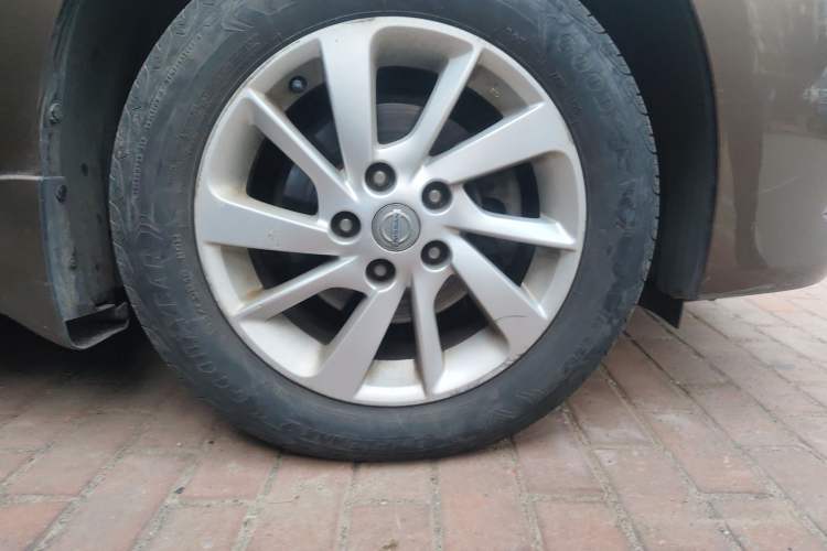 Used Nissan Sylphy 2012 1.6 XL Manual Luxury Edition Exterior 1