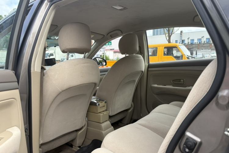 Used Nissan Sylphy 2012 Classic 1.6XE Manual Comfort Edition Exterior 1