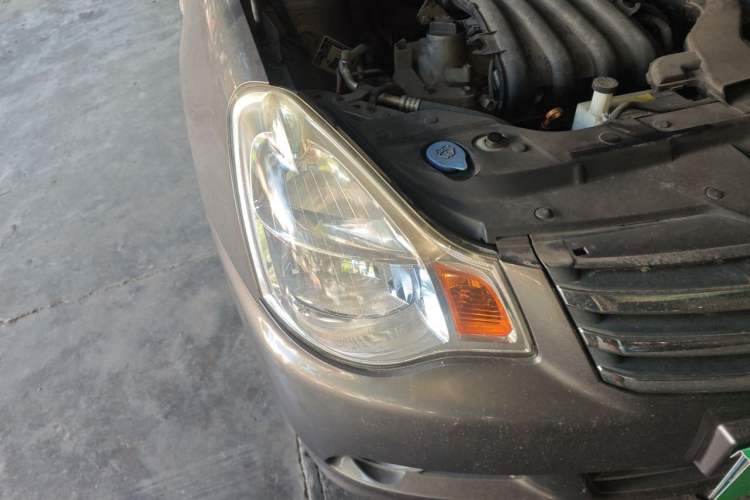 Used Nissan Sylphy 2012 Classic 1.6XE Manual Comfort Edition Exterior 6