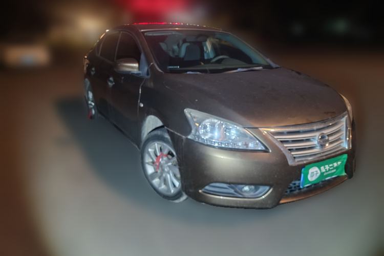 Used Nissan Sylphy 2012 1.6 XL CVT Luxury Edition Front Right 45 Deg