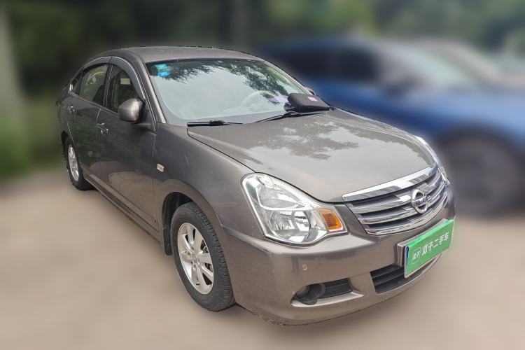 Used Nissan Sylphy 2012 Classic 1.6XE Automatic Comfort Edition Front Right 45 Deg