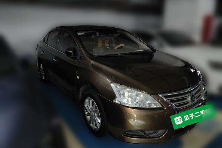 Used Nissan Sylphy 2012 1.6 XL CVT Luxury Edition Front Right 45 Deg