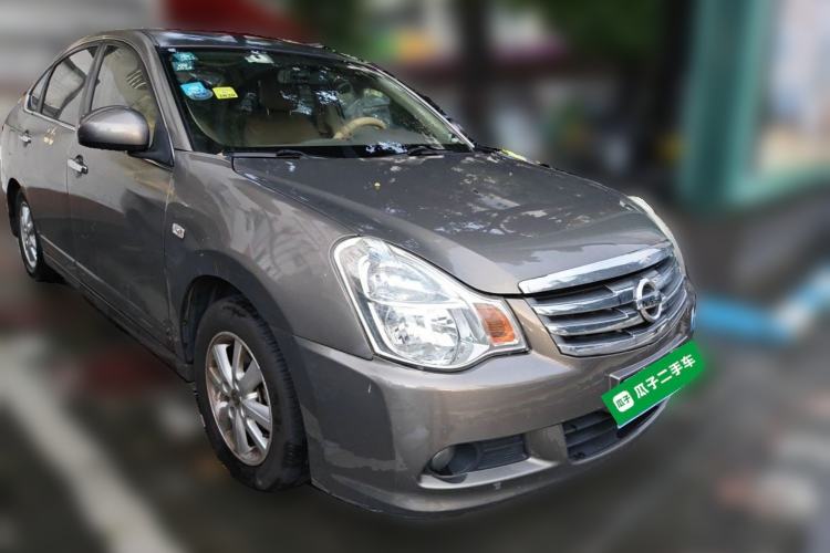 Used Nissan Sylphy 2012 Classic 1.6XE Automatic Comfort Edition Front Right 45 Deg