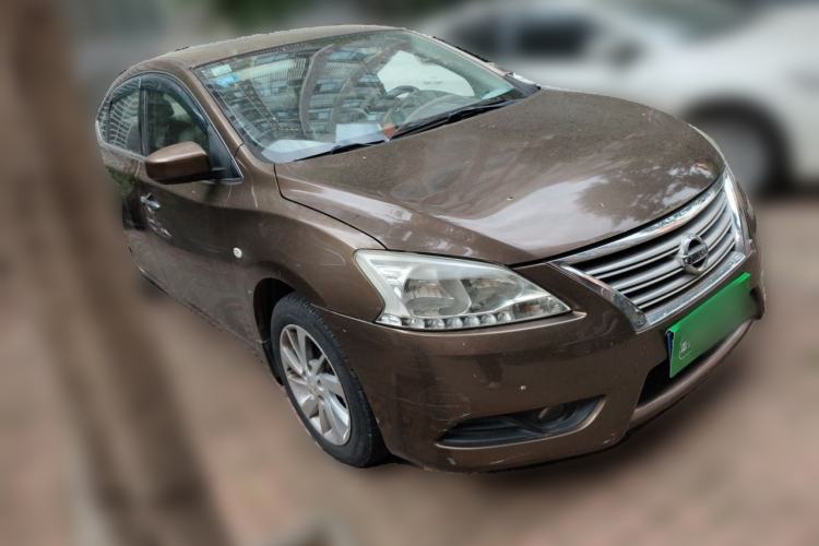 Used Nissan Sylphy 2012 1.6 XL Manual Luxury Edition Front Right 45 Deg