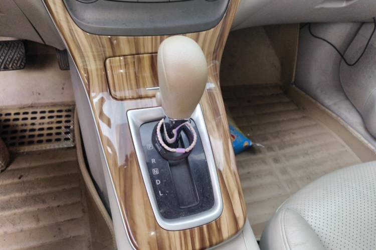 Used Nissan Sylphy 2012 1.6 XL CVT Luxury Edition Gear Lever
