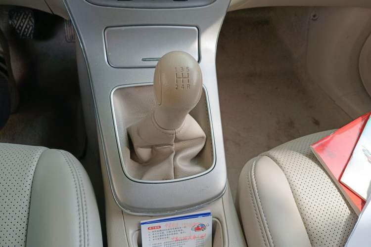 Used Nissan Sylphy 2012 1.6XE Manual Comfort Edition Gear Lever