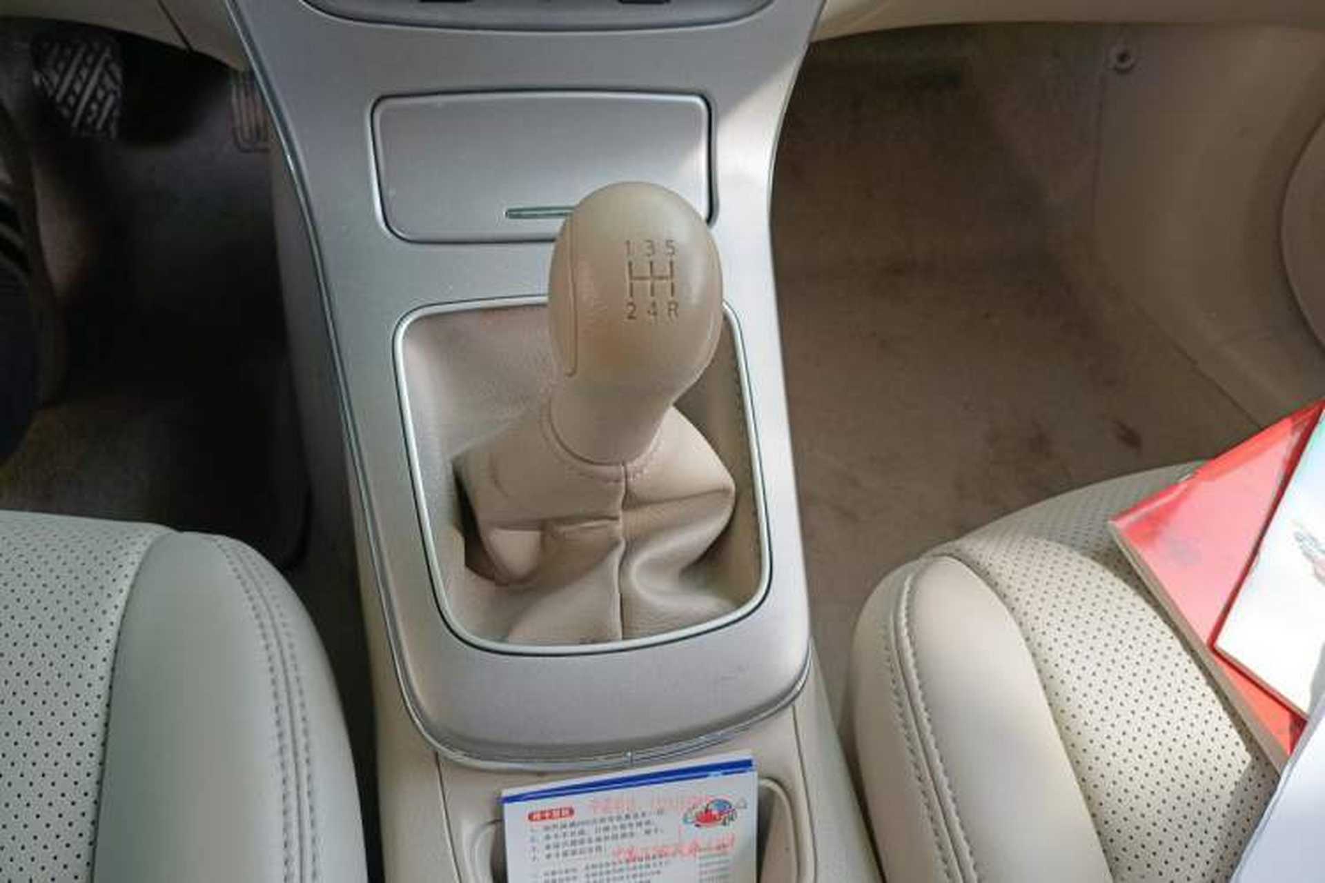 Used Nissan Sylphy 2012 1.6XE Manual Comfort Edition Gear Lever