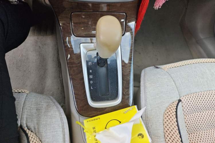 Used Nissan Sylphy 2012 1.6 XL CVT Luxury Edition Gear Lever