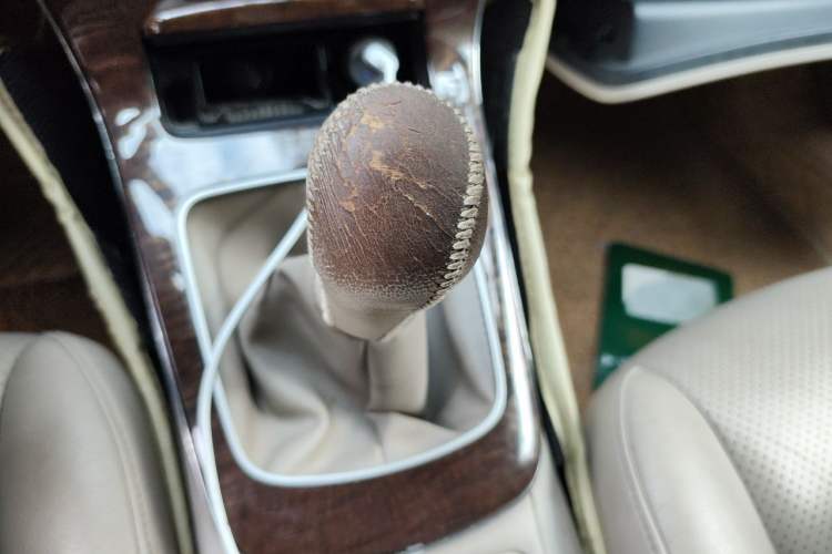 Used Nissan Sylphy 2012 1.6 XL Manual Luxury Edition Gear Lever