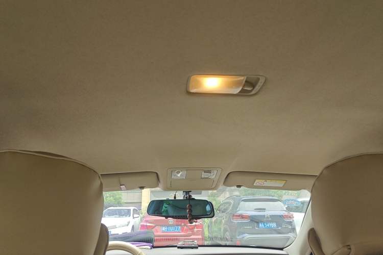 Used Nissan Sylphy 2012 Classic 1.6XE Automatic Comfort Edition Headliner