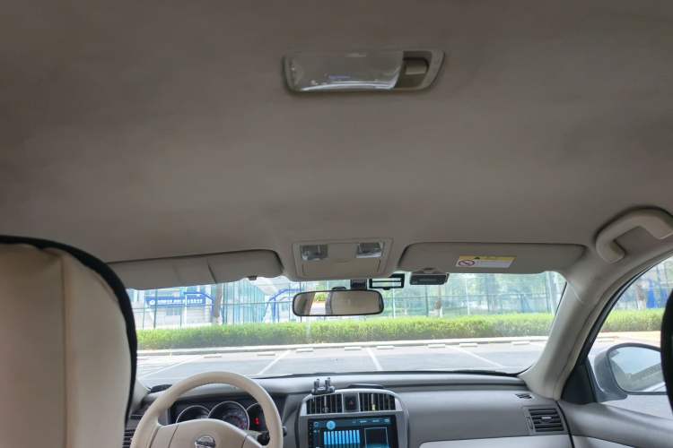 Used Nissan Sylphy 2012 Classic 1.6XE Manual Comfort Edition Headliner