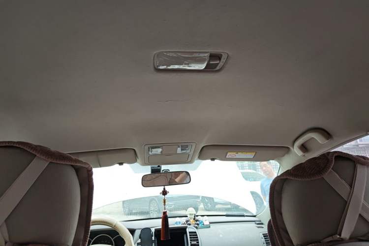 Used Nissan Sylphy 2012 Classic 1.6XE Manual Comfort Edition Headliner