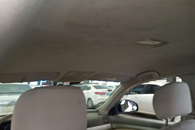 Used Nissan Sylphy 2012 Classic 1.6XE Manual Comfort Edition Headliner