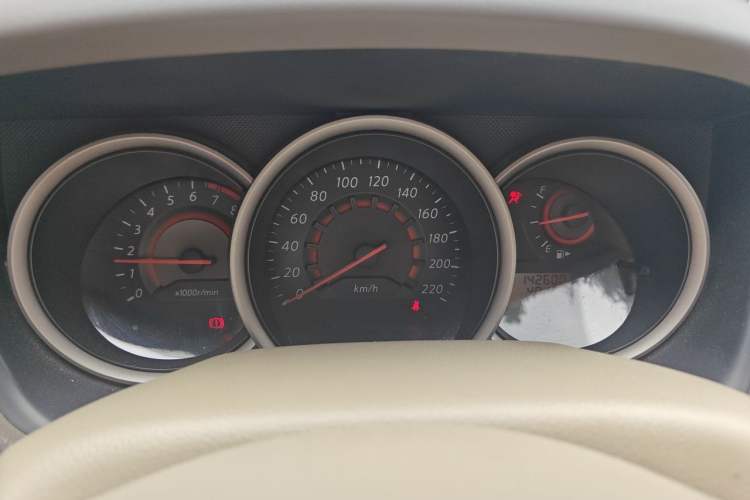Used Nissan Sylphy 2012 Classic 1.6XE Automatic Comfort Edition Instrument Cluster