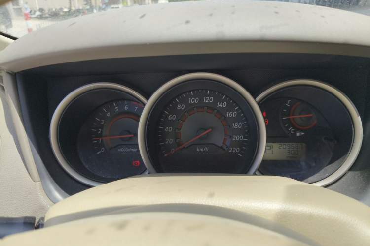 Used Nissan Sylphy 2012 Classic 1.6XE Automatic Comfort Edition Instrument Cluster