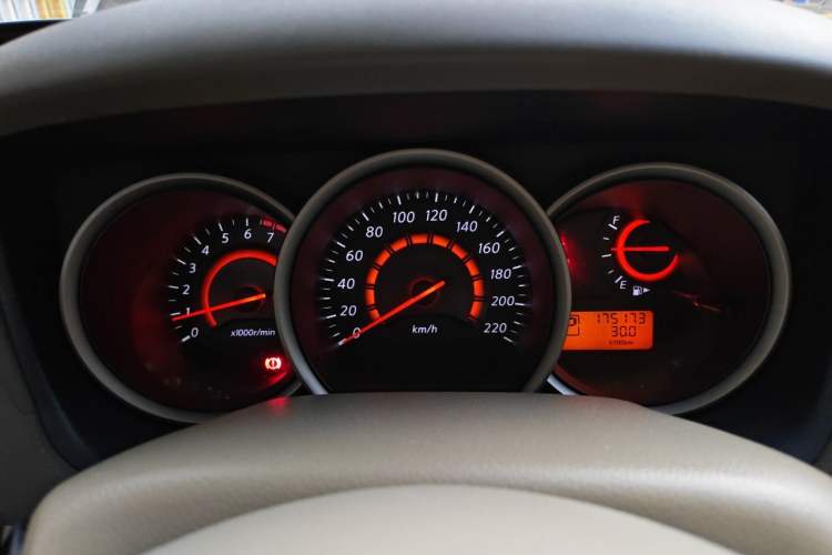Used Nissan Sylphy 2012 Classic 1.6XE Automatic Comfort Edition Instrument Cluster