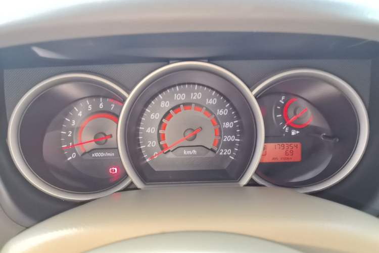 Used Nissan Sylphy 2012 Classic 1.6XE Automatic Comfort Edition Instrument Cluster