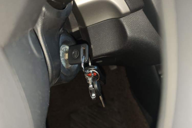 Used Nissan Sylphy 2012 Classic 1.6XE Manual Comfort Edition Interior 1