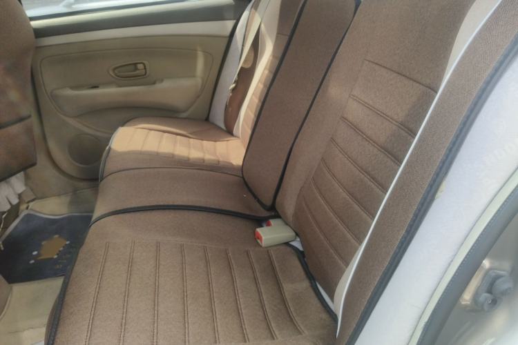 Used Nissan Sylphy 2012 Classic 1.6XE Manual Comfort Edition Interior 4