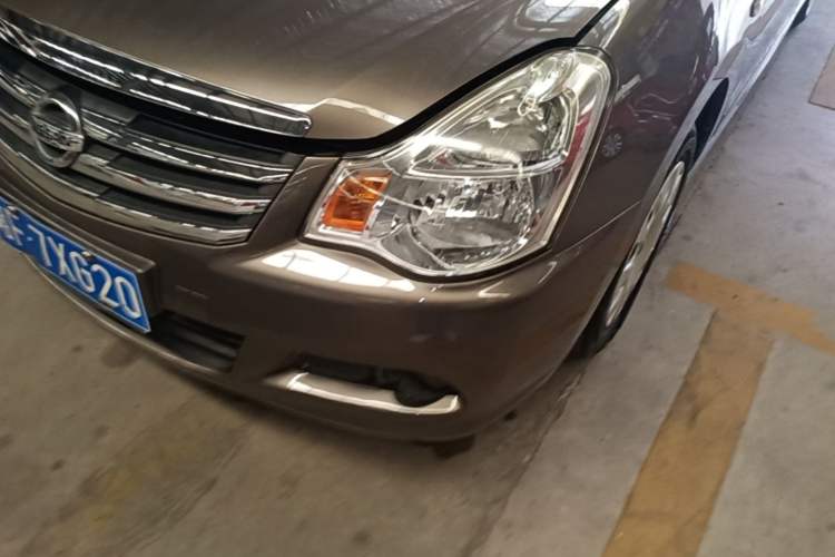 Used Nissan Sylphy 2012 Classic 1.6XE Manual Comfort Edition Left Front Headlight