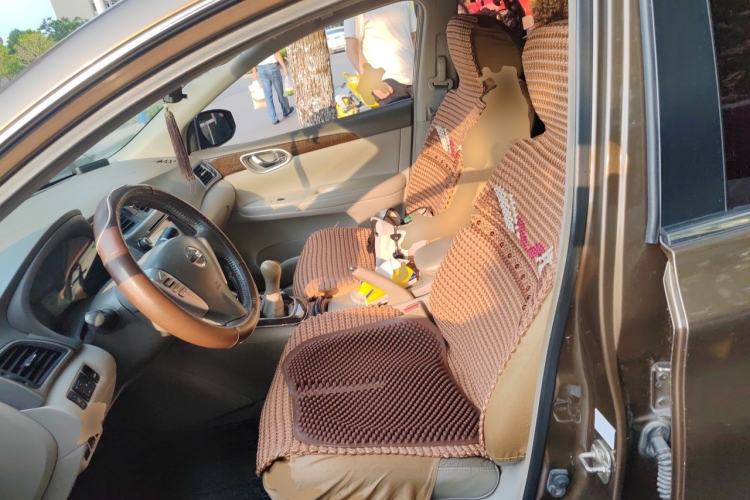 Used Nissan Sylphy 2012 1.6 XL Manual Luxury Edition Left Front Seat