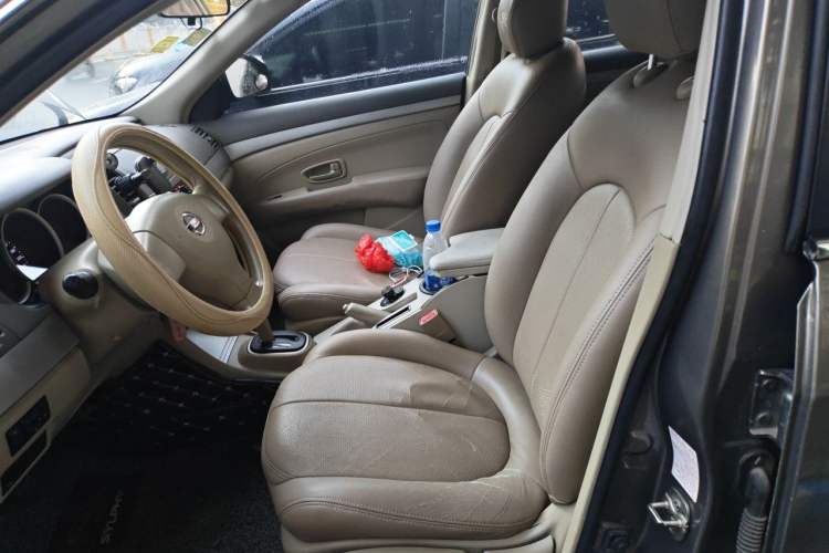 Used Nissan Sylphy 2012 Classic 1.6XE Automatic Comfort Edition Left Front Seat