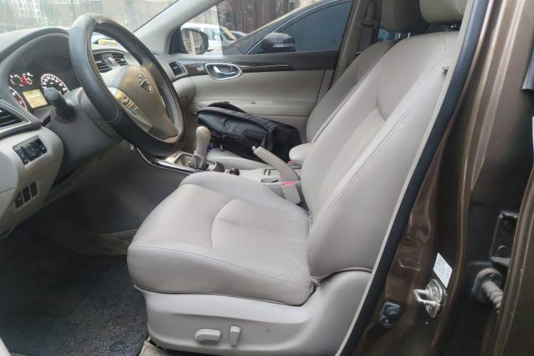 Used Nissan Sylphy 2012 1.6 XL Manual Luxury Edition Left Front Seat