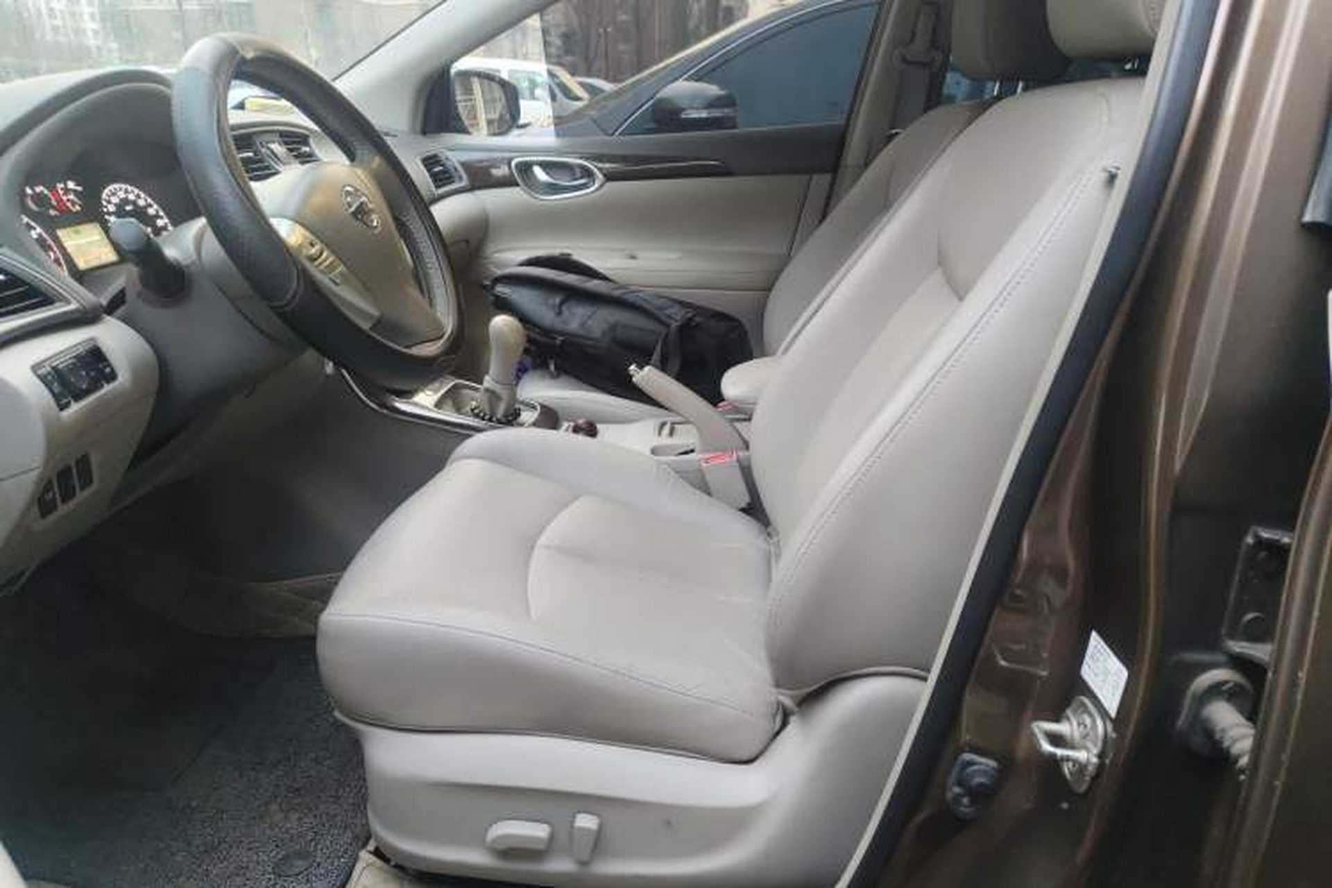 Used Nissan Sylphy 2012 1.6 XL Manual Luxury Edition Left Front Seat