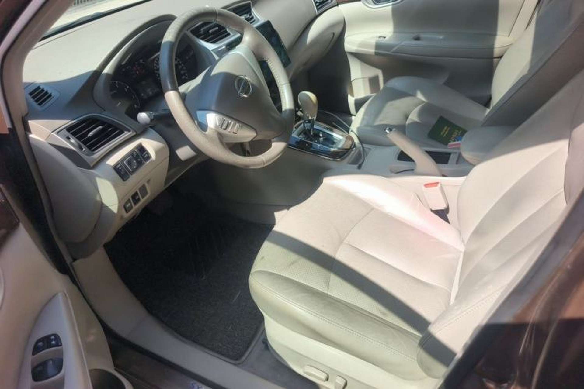 Used Nissan Sylphy 2012 1.6 XL CVT Luxury Edition Left Front Seat