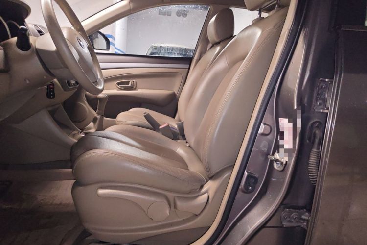 Used Nissan Sylphy 2012 Classic 1.6XL Manual Luxury Edition Left Front Seat