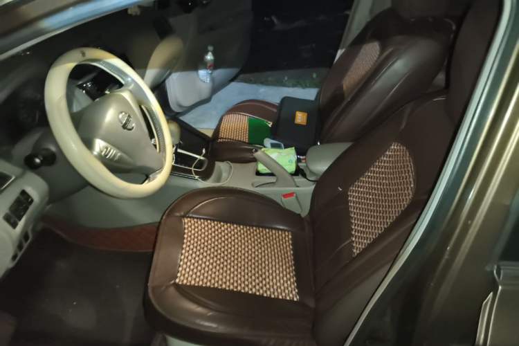 Used Nissan Sylphy 2012 Classic 1.6 XL Automatic Luxury Edition Left Front Seat