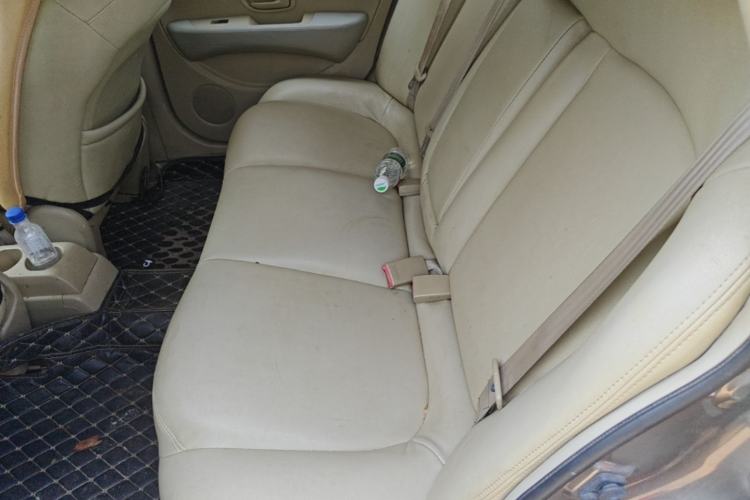 Used Nissan Sylphy 2012 Classic 1.6XE Automatic Comfort Edition Left Rear Seat