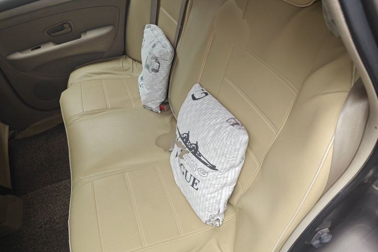 Used Nissan Sylphy 2012 Classic 1.6XE Automatic Comfort Edition Left Rear Seat