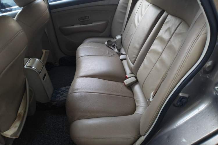 Used Nissan Sylphy 2012 Classic 1.6XE Automatic Comfort Edition Left Rear Seat