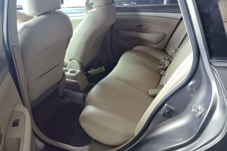 Used Nissan Sylphy 2012 Classic 1.6XE Automatic Comfort Edition Left Rear Seat