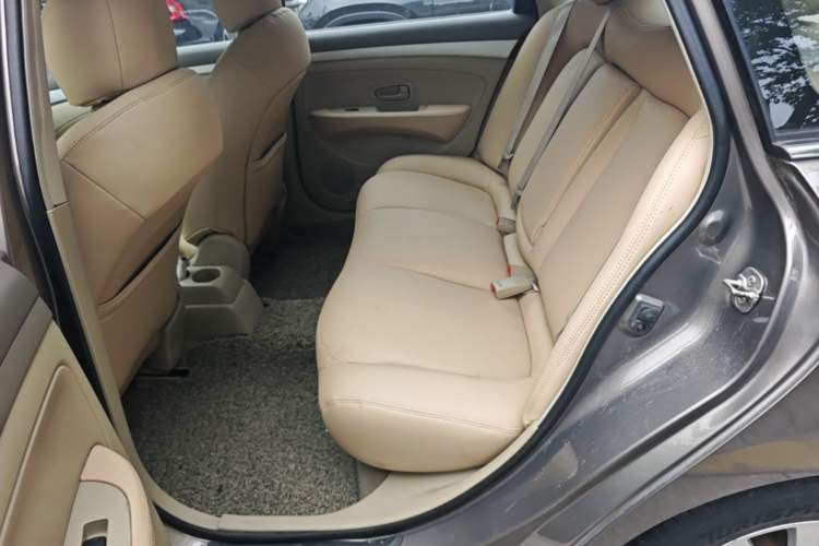 Used Nissan Sylphy 2012 Classic 1.6XE Automatic Comfort Edition Left Rear Seat