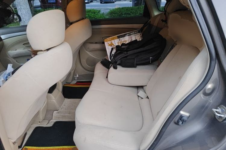 Used Nissan Sylphy 2012 Classic 1.6XE Automatic Comfort Edition Left Rear Seat