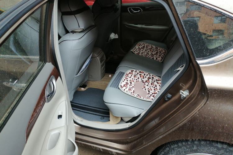 Used Nissan Sylphy 2012 Classic 1.6 XL Automatic Luxury Edition Left Rear Seat