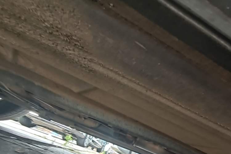 Used Nissan Sylphy 2012 Classic 1.6XE Automatic Comfort Edition Left Side Sill