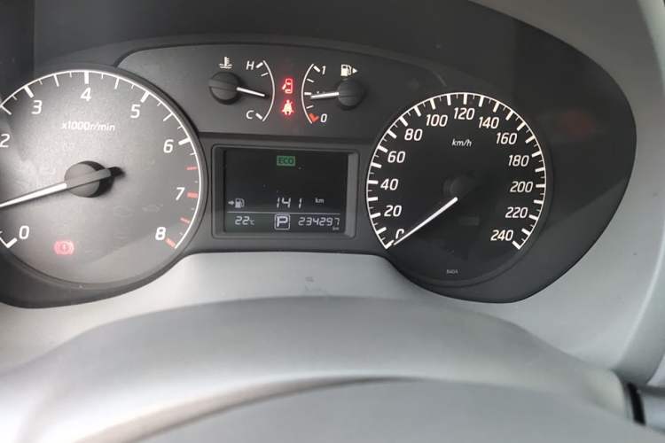 Used Nissan Sylphy 2012 1.6 XL CVT Luxury Edition Odometer Close Up