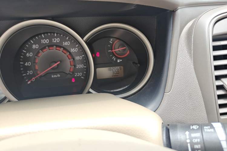 Used Nissan Sylphy 2012 Classic 1.6XE Manual Comfort Edition Odometer Close Up