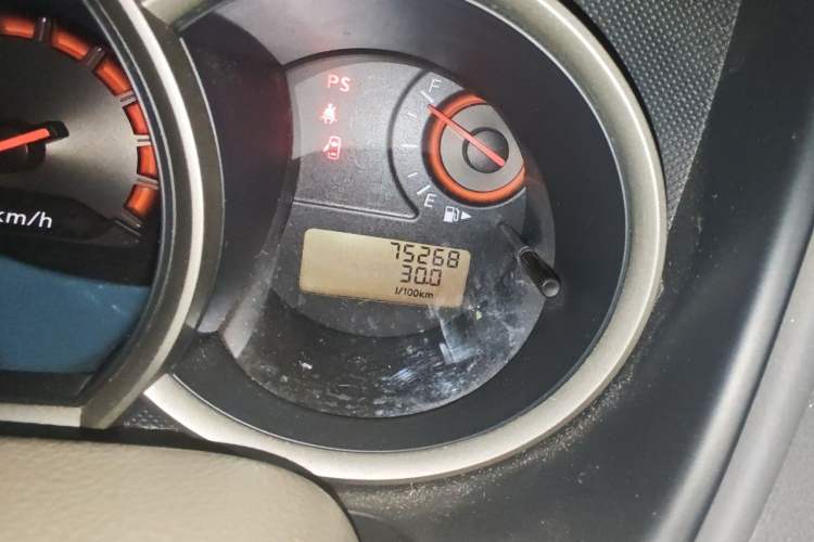 Used Nissan Sylphy 2012 Classic 1.6XE Manual Comfort Edition Odometer Close Up