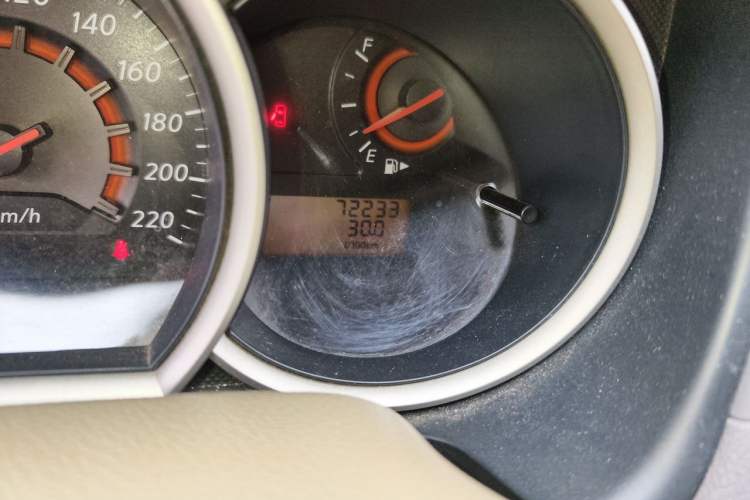 Used Nissan Sylphy 2012 Classic 1.6XE Manual Comfort Edition Odometer Close Up