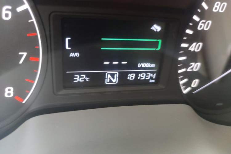 Used Nissan Sylphy 2012 1.6 XL CVT Luxury Edition Odometer Close Up